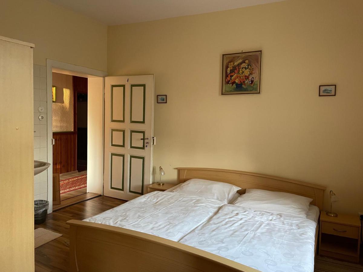 Gaestehaus Gut Frauendorf Windorf  Екстериор снимка
