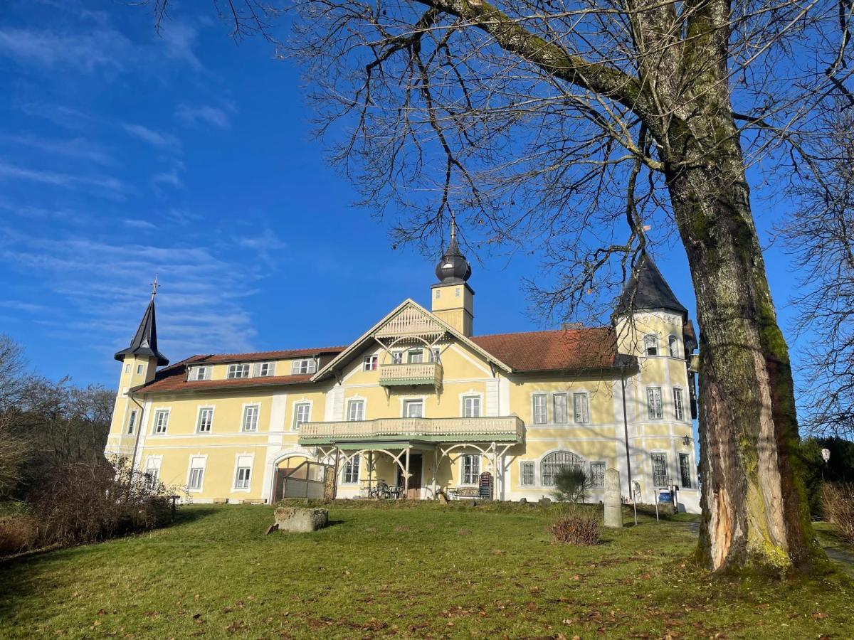 Gaestehaus Gut Frauendorf Windorf  Екстериор снимка