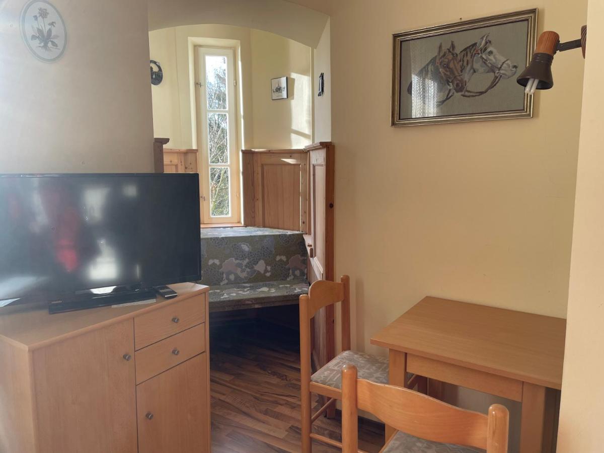 Gaestehaus Gut Frauendorf Windorf  Екстериор снимка