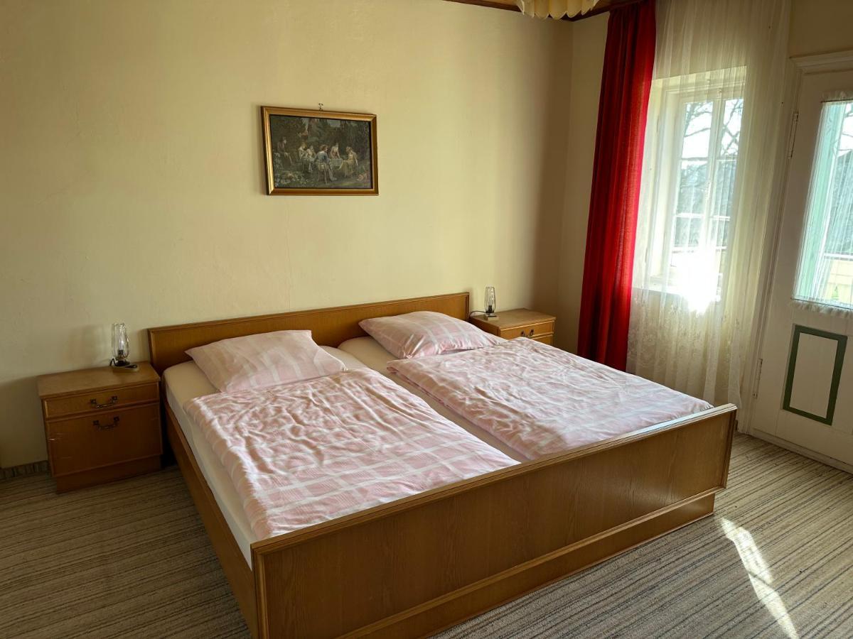 Gaestehaus Gut Frauendorf Windorf  Екстериор снимка